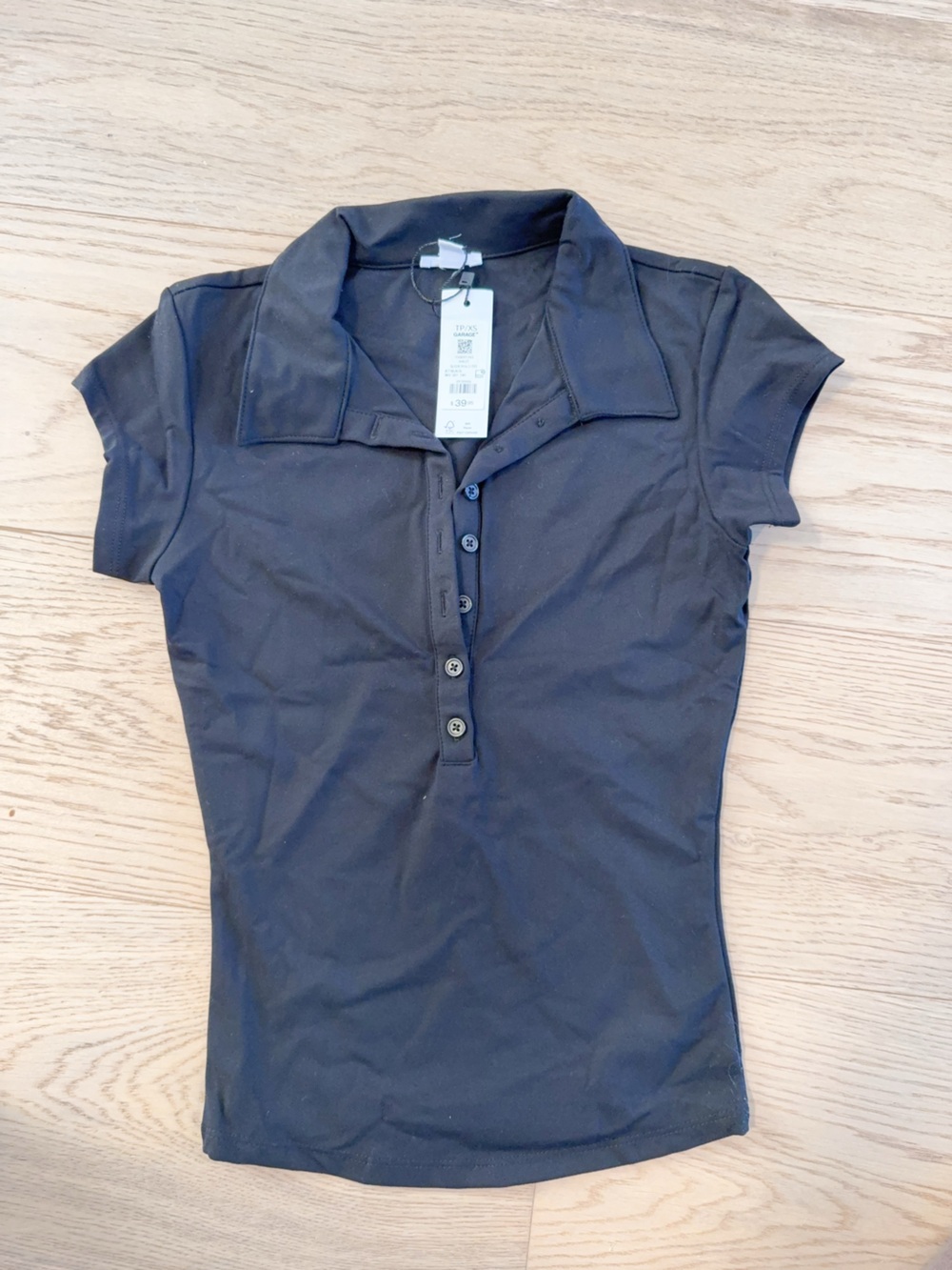 NWT 100091765 Garage sleek polo tee XS